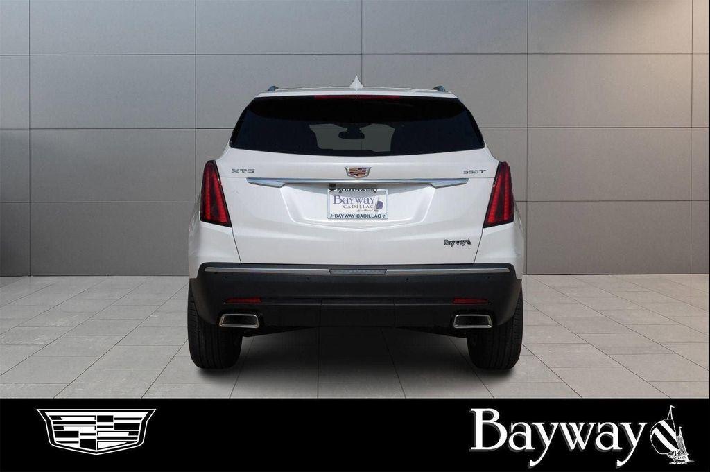 new 2026 Cadillac XT5 car, priced at $47,444