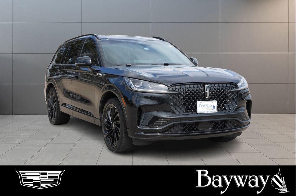 used 2025 Lincoln Aviator car, priced at $61,977