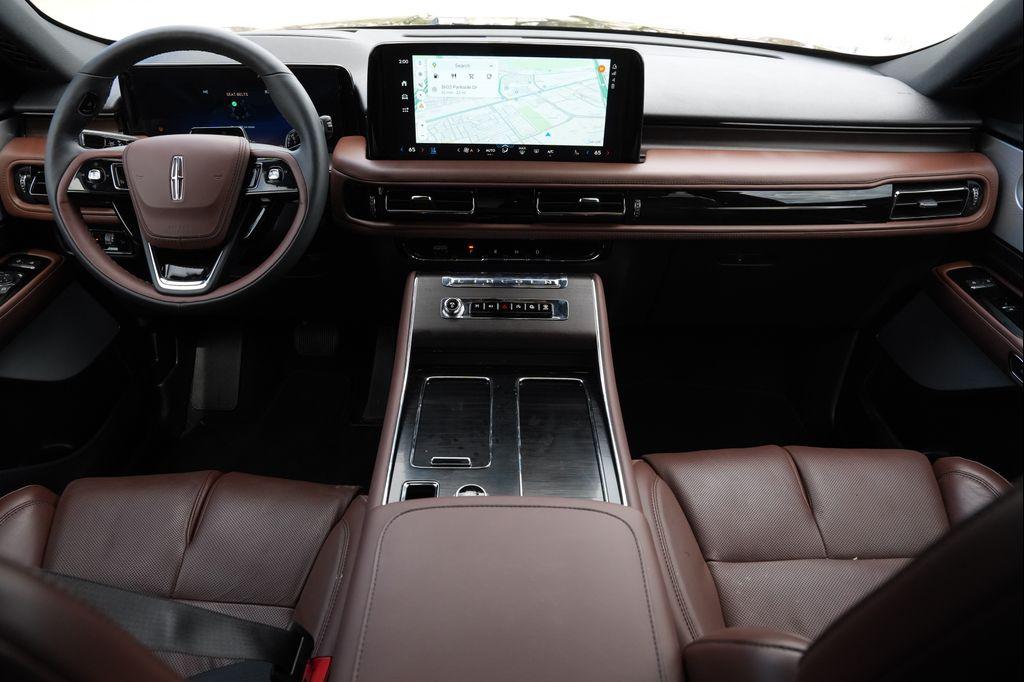 used 2025 Lincoln Aviator car, priced at $61,977