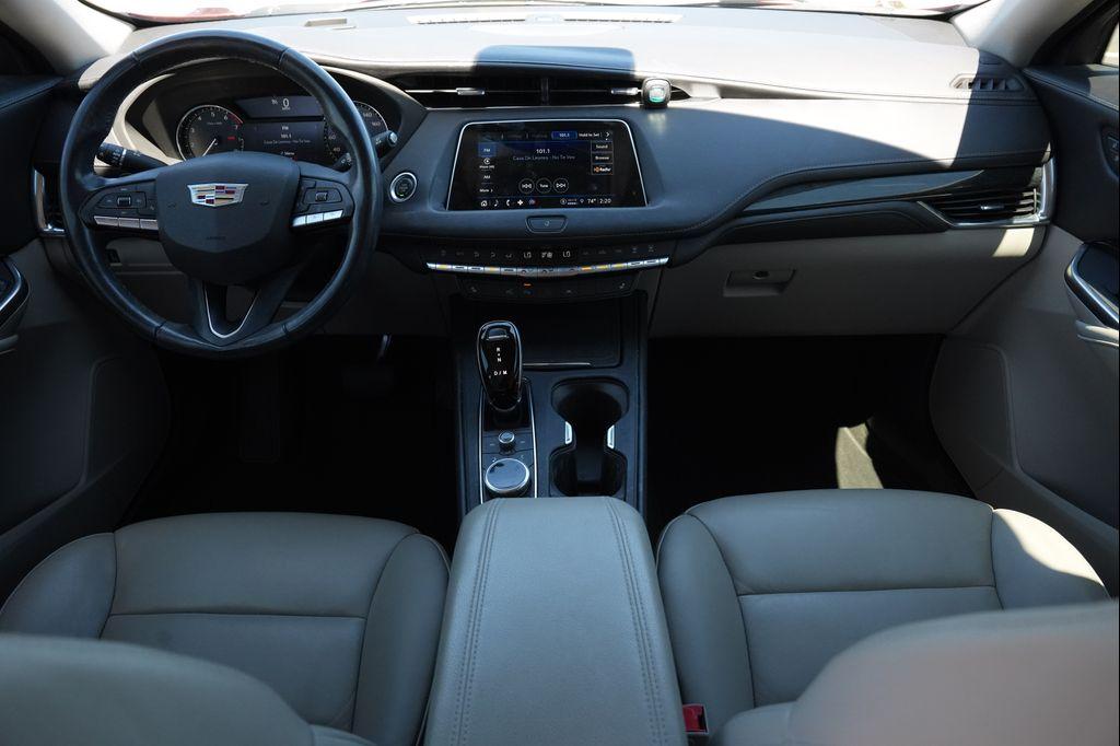 used 2022 Cadillac XT4 car, priced at $24,977