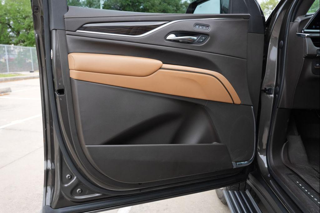 used 2021 Cadillac Escalade ESV car, priced at $44,977