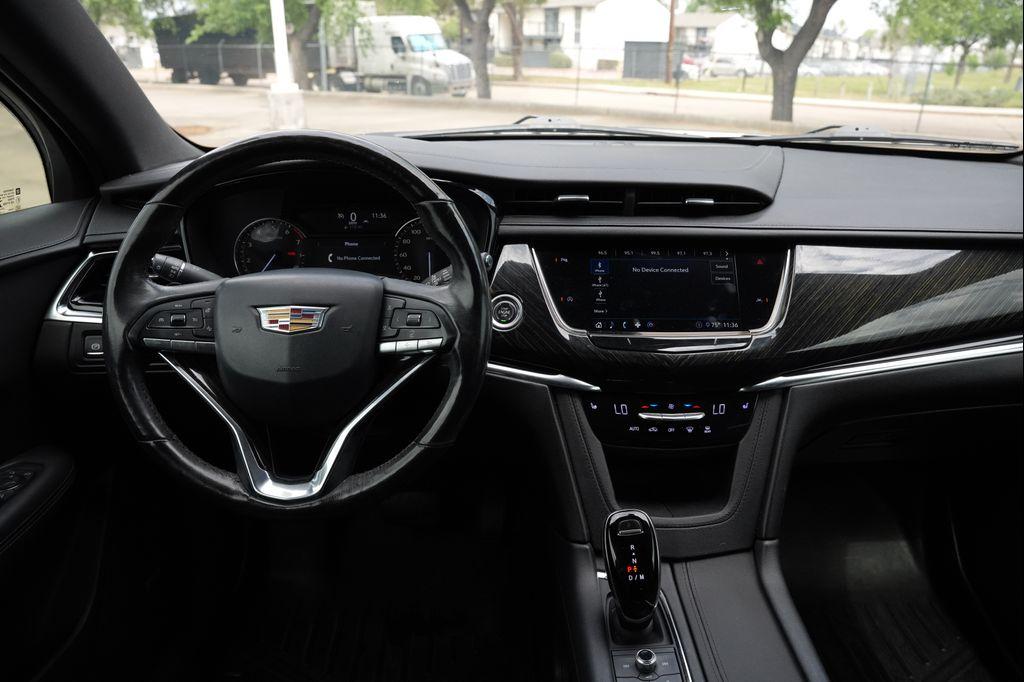 used 2020 Cadillac XT6 car, priced at $22,977