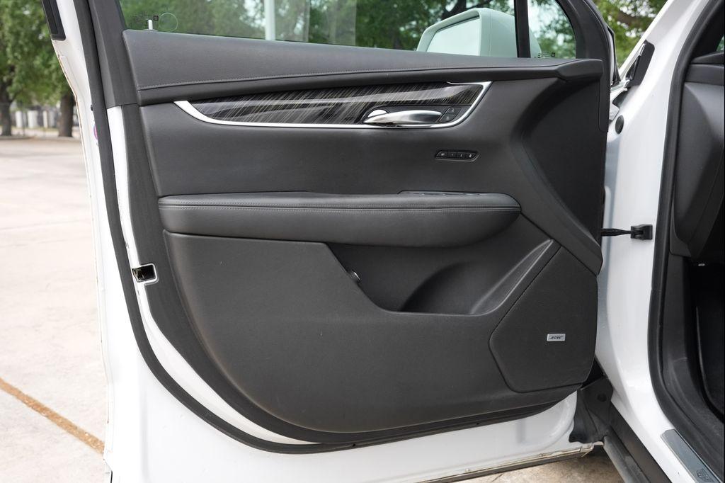 used 2020 Cadillac XT6 car, priced at $22,977