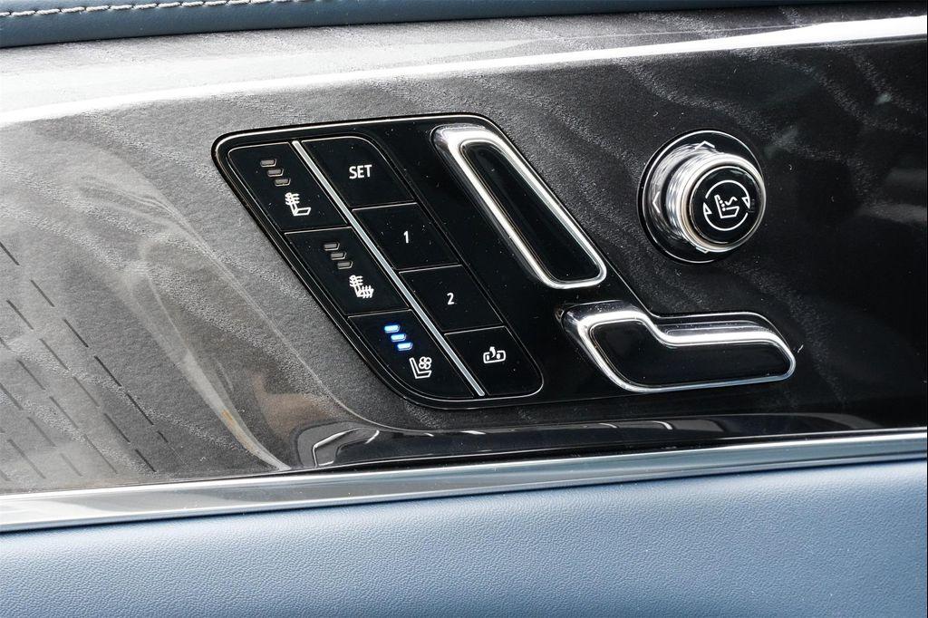 new 2025 Cadillac Escalade IQ car, priced at $126,665