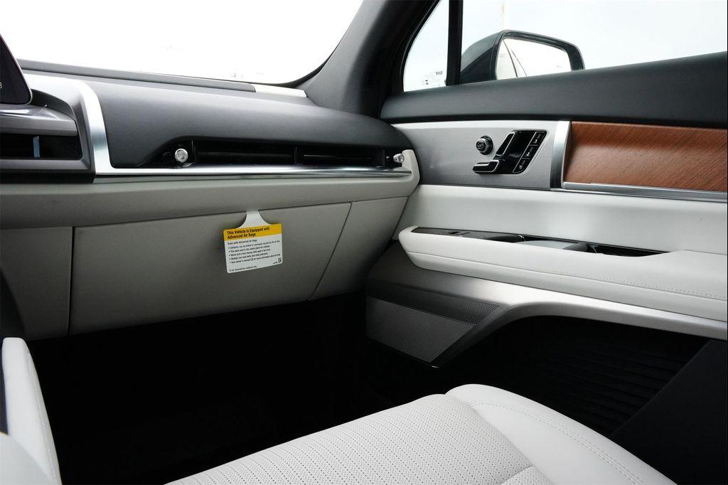 new 2026 Cadillac VISTIQ car, priced at $72,084