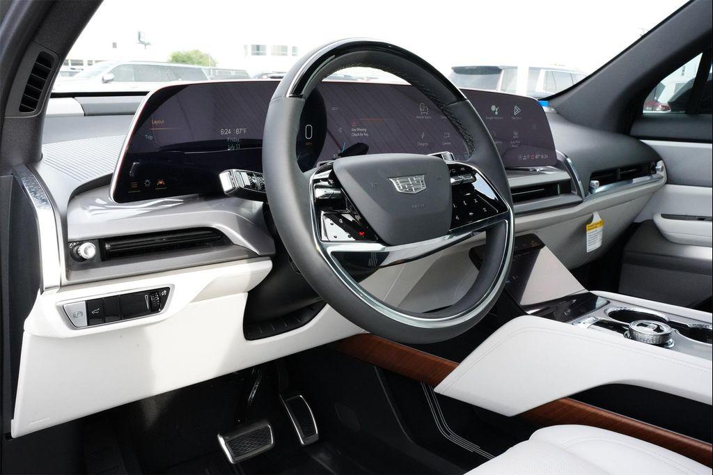 new 2026 Cadillac VISTIQ car, priced at $72,084