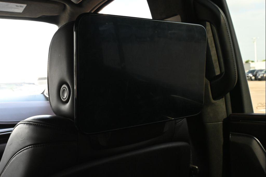 used 2022 Cadillac Escalade ESV car, priced at $69,977