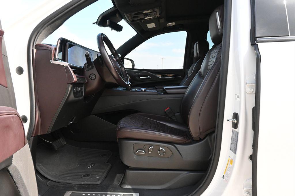 used 2022 Cadillac Escalade ESV car, priced at $69,977