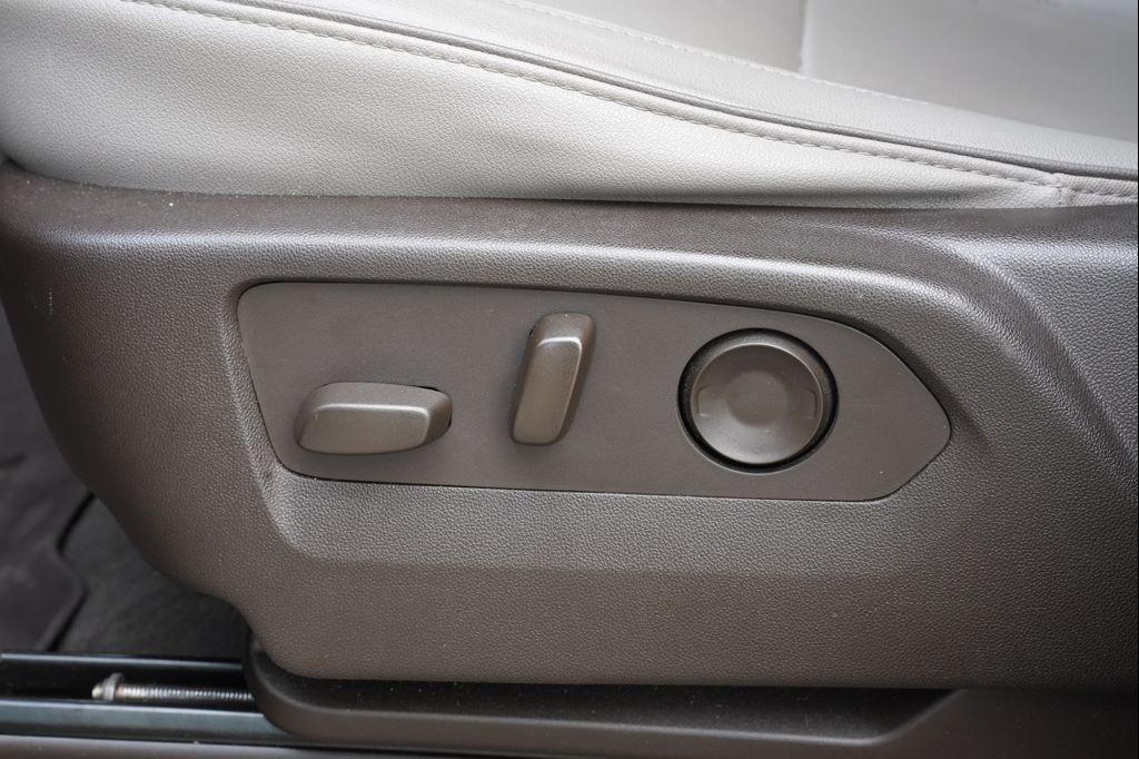 used 2023 GMC Yukon car, priced at $42,432