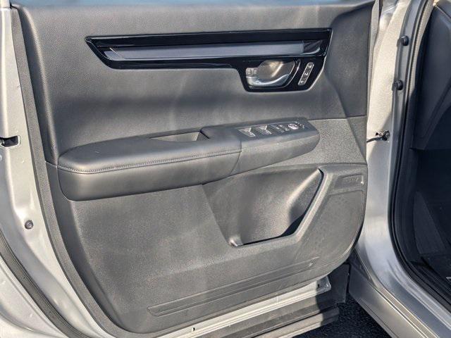 used 2025 Honda CR-V car, priced at $33,877