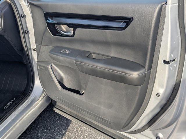 used 2025 Honda CR-V car, priced at $33,877