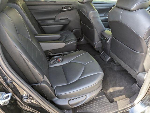 used 2021 Toyota Highlander car, priced at $26,977