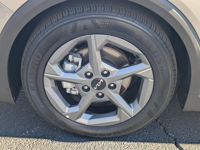 used 2025 Kia K4 car, priced at $22,177