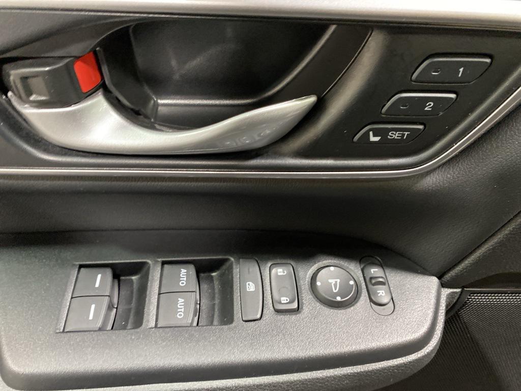 used 2022 Honda CR-V car, priced at $29,929
