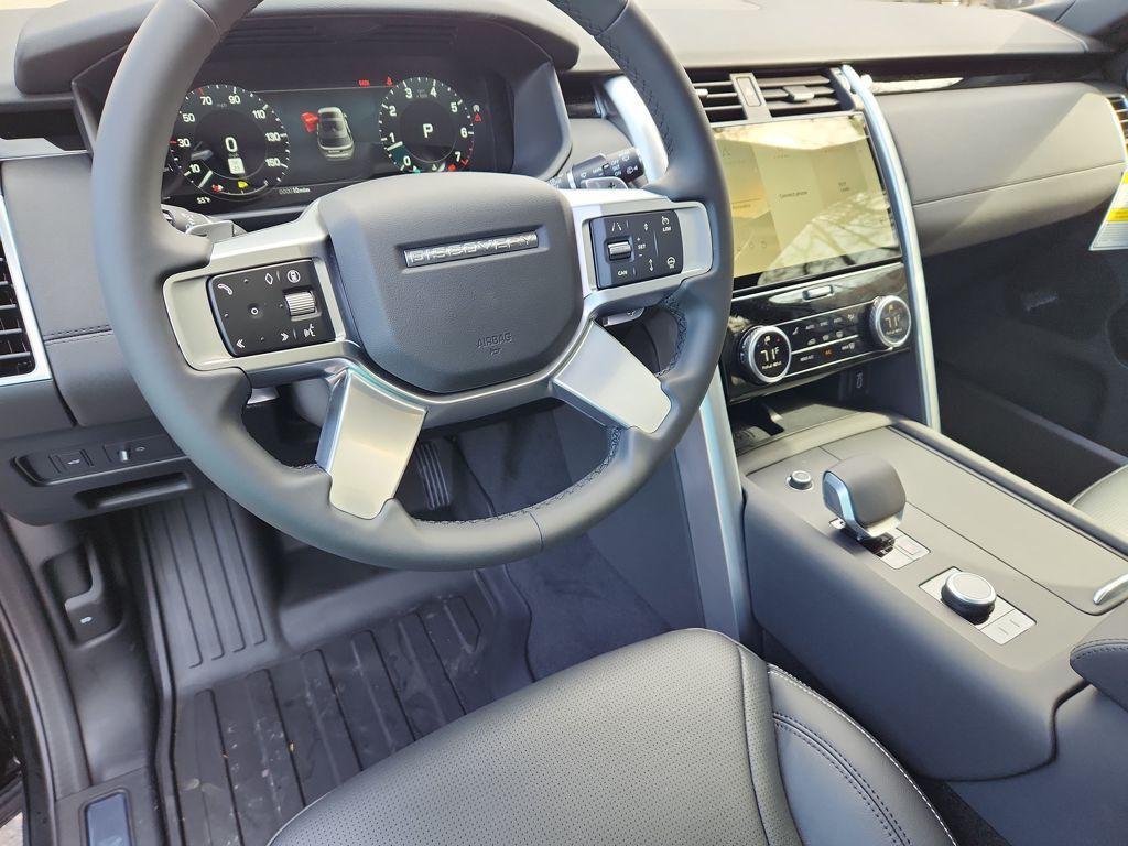 new 2026 Land Rover Discovery car, priced at $65,481