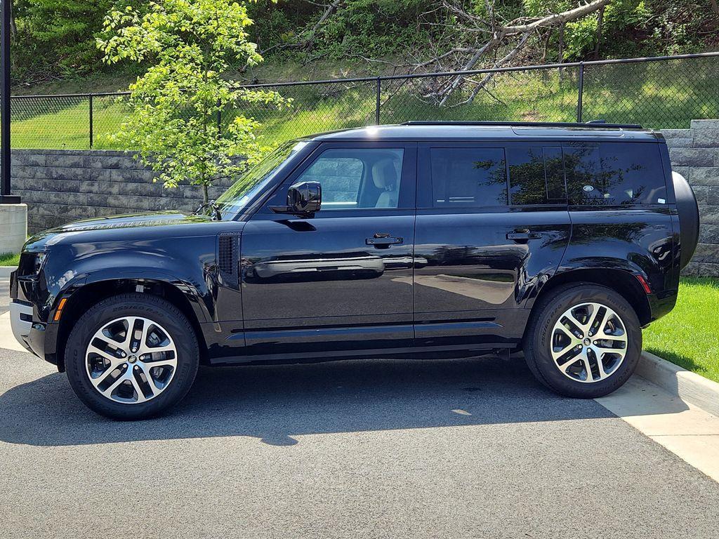 used 2022 Land Rover Defender car, priced at $50,990