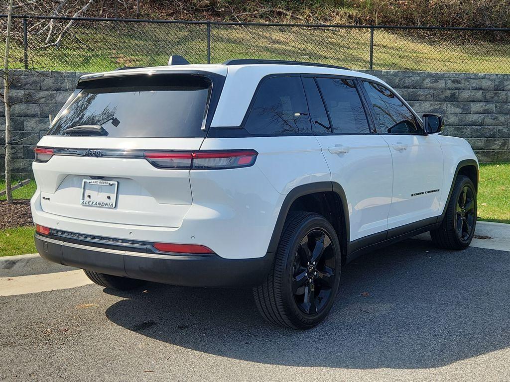 used 2024 Jeep Grand Cherokee car, priced at $32,495