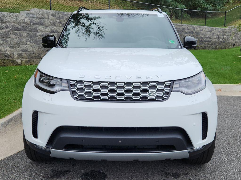 used 2025 Land Rover Discovery car, priced at $69,138