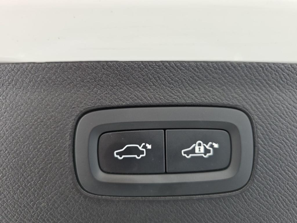 used 2021 Volvo XC90 Recharge Plug-In Hybrid car, priced at $26,675