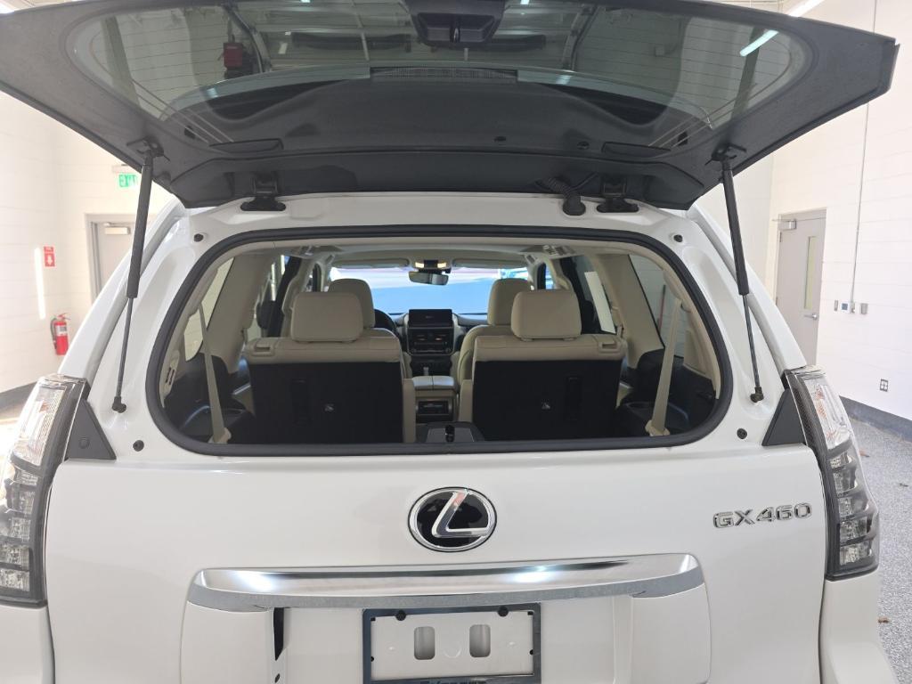 used 2023 Lexus GX 460 car, priced at $53,173