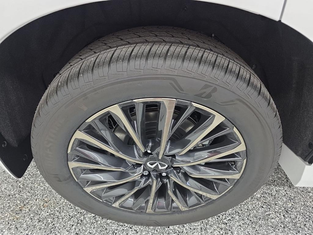 new 2026 INFINITI QX80 car, priced at $112,220