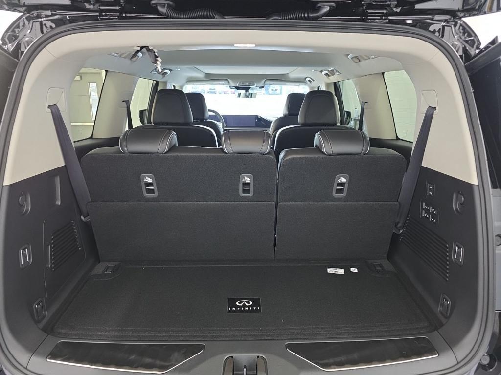 new 2026 INFINITI QX80 car, priced at $86,703