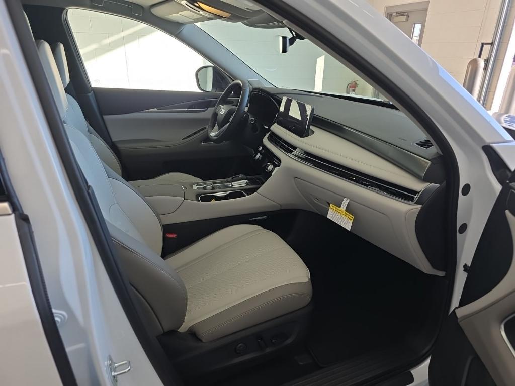 new 2026 INFINITI QX60 car, priced at $58,316