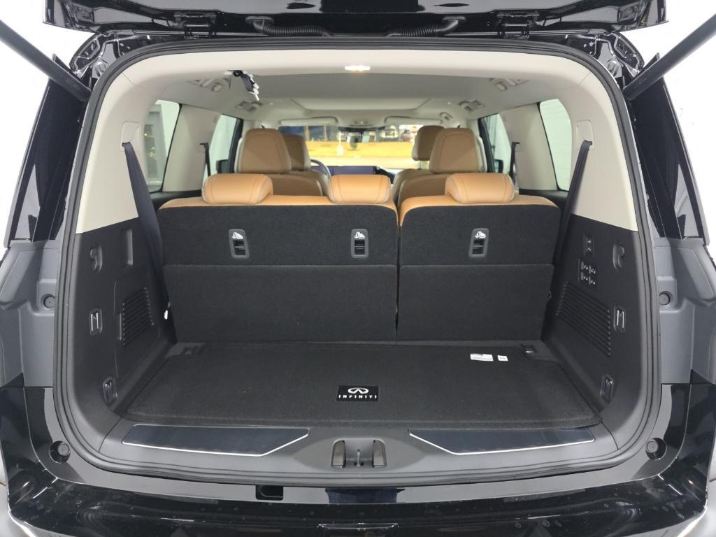 new 2026 INFINITI QX80 car, priced at $86,703