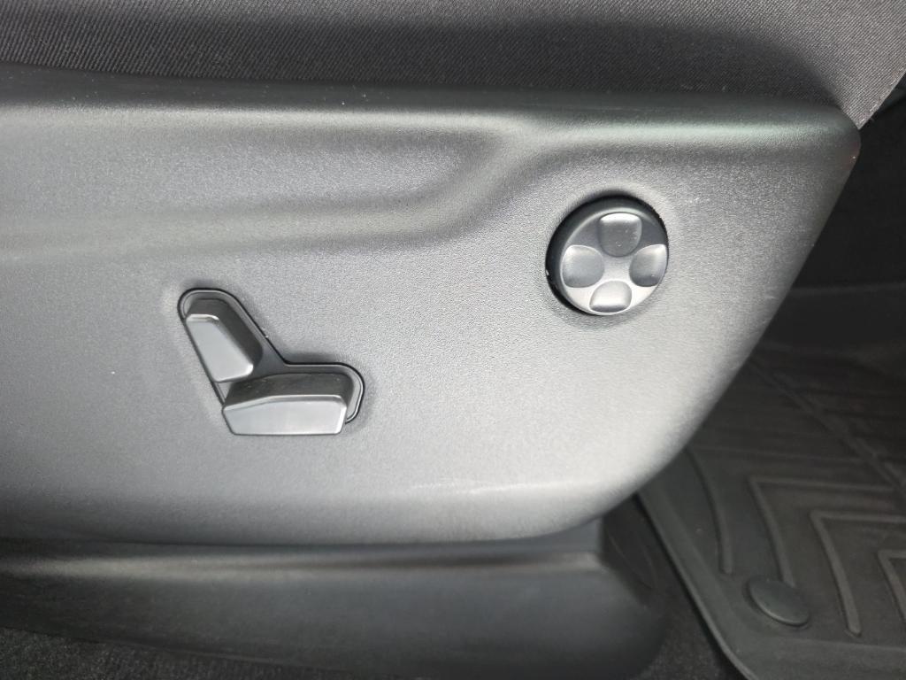 used 2022 Jeep Grand Cherokee WK car, priced at $24,748