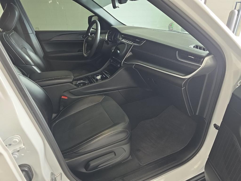 used 2023 Jeep Grand Cherokee car, priced at $29,386