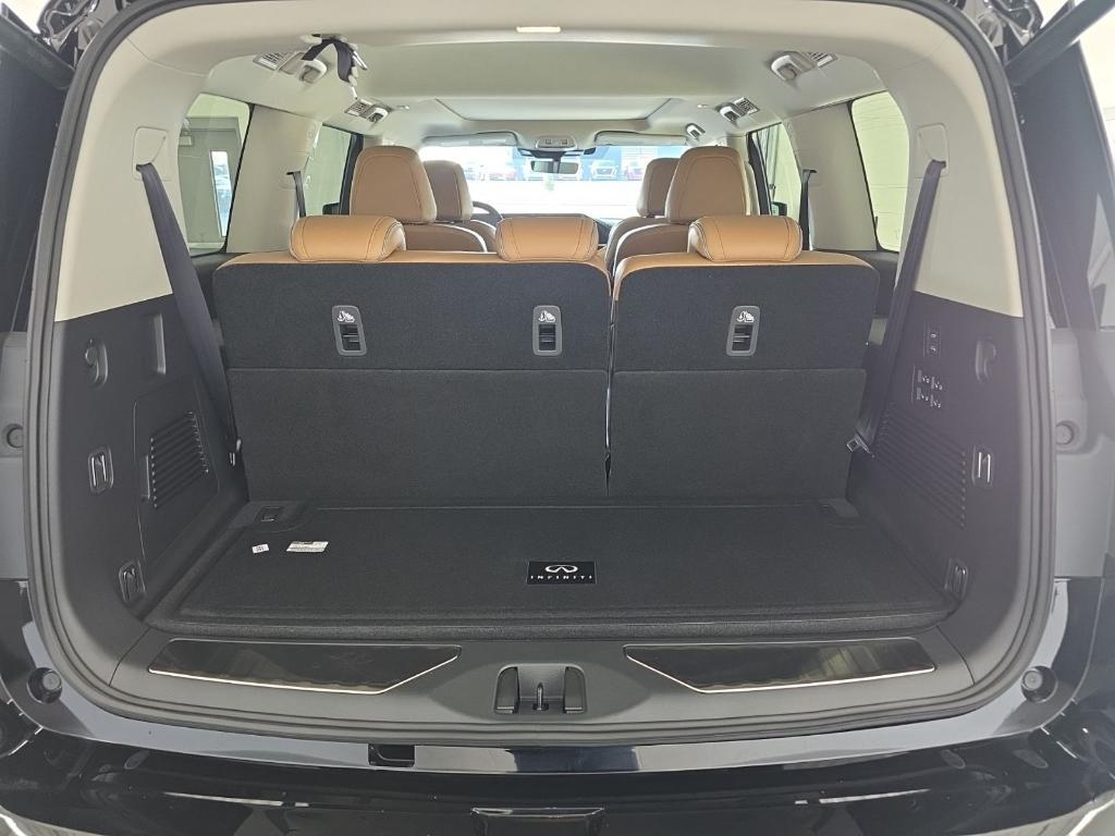 new 2026 INFINITI QX80 car, priced at $86,703