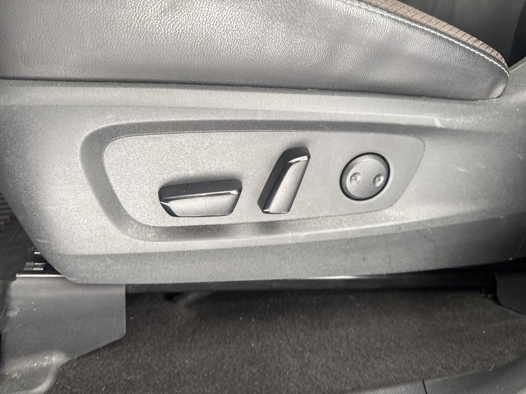 used 2024 Nissan Pathfinder car, priced at $32,122