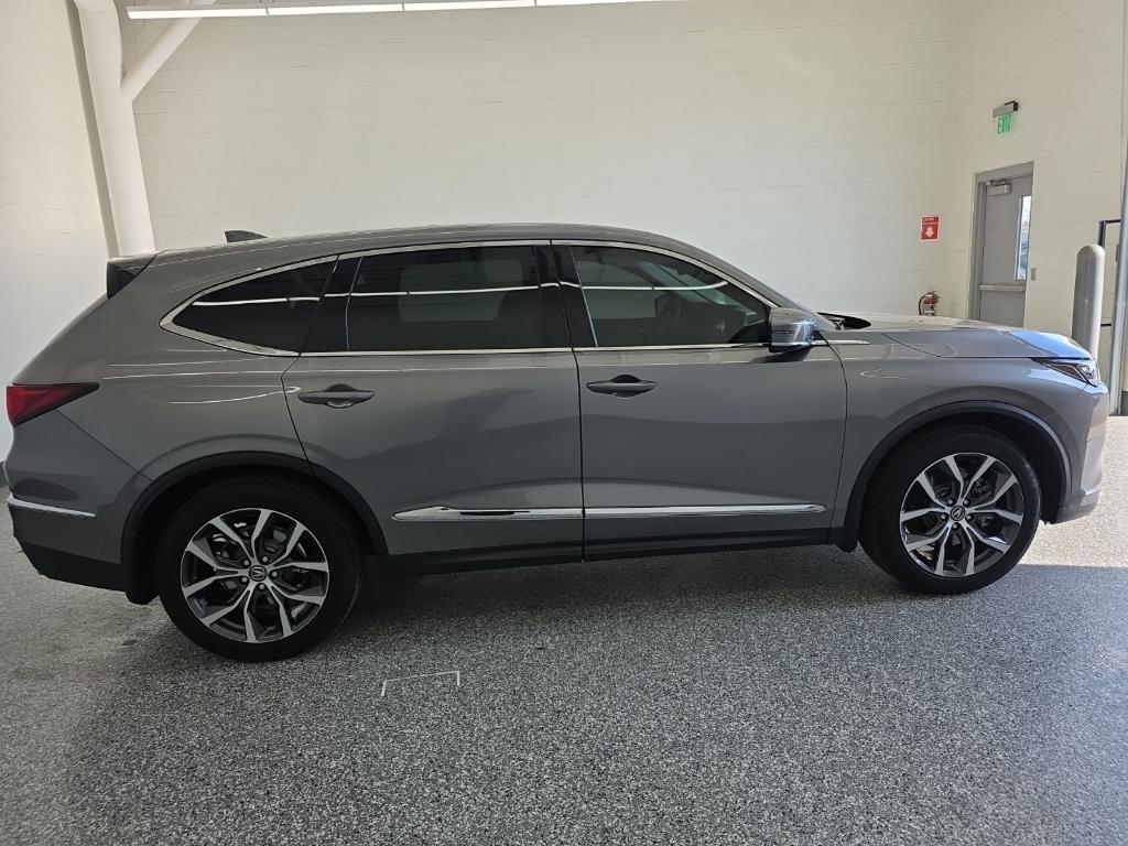 used 2024 Acura MDX car, priced at $44,495