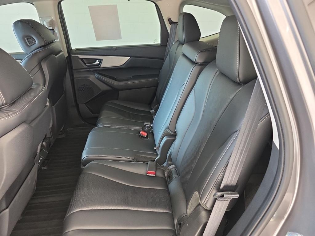 used 2024 Acura MDX car, priced at $44,495