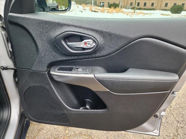 used 2020 Jeep Cherokee car, priced at $23,243