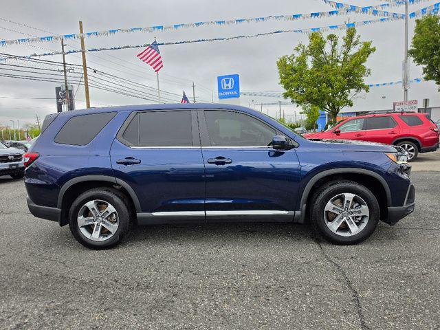 used 2023 Honda Pilot car, priced at $35,579