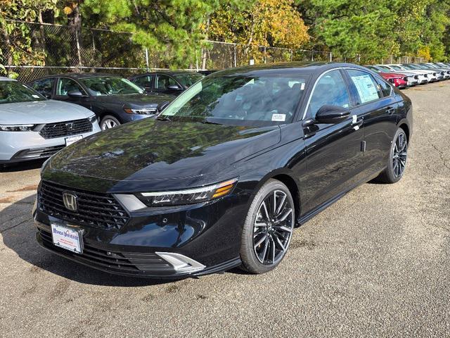new 2025 Honda Accord Hybrid car, priced at $40,495