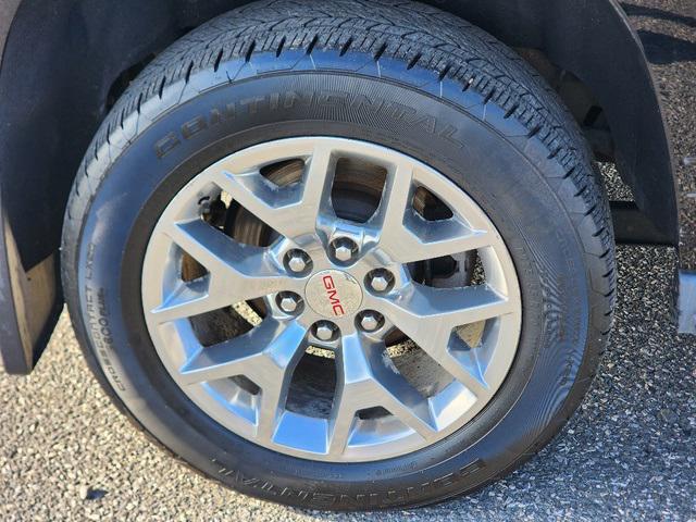 used 2016 GMC Yukon car, priced at $15,756