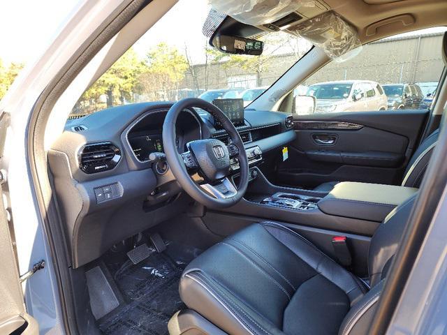 new 2025 Honda Pilot car, priced at $55,030