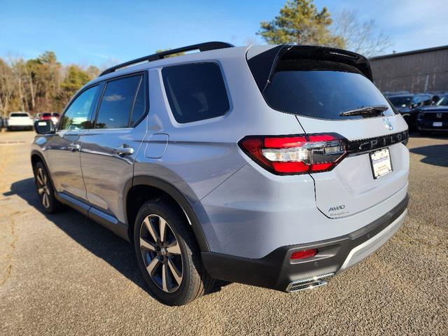new 2025 Honda Pilot car, priced at $55,030
