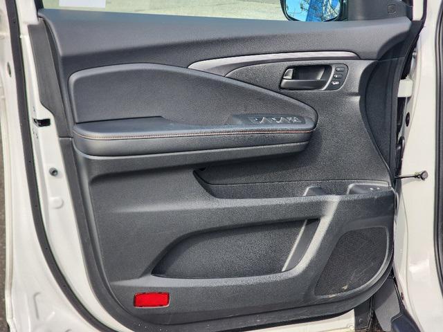 used 2022 Honda Passport car, priced at $30,499