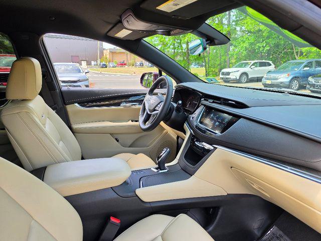 used 2018 Cadillac XT5 car, priced at $15,889