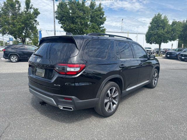used 2025 Honda Pilot car, priced at $43,987