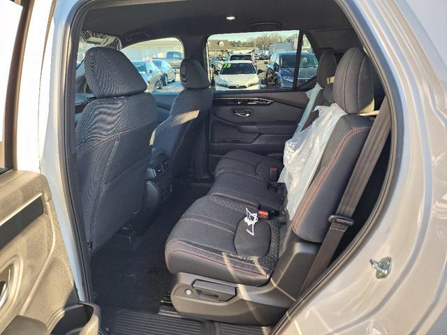 new 2025 Honda Pilot car, priced at $44,250