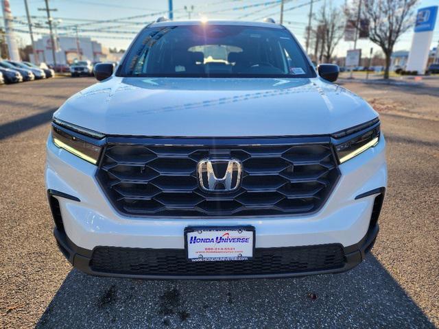 new 2025 Honda Pilot car, priced at $44,250