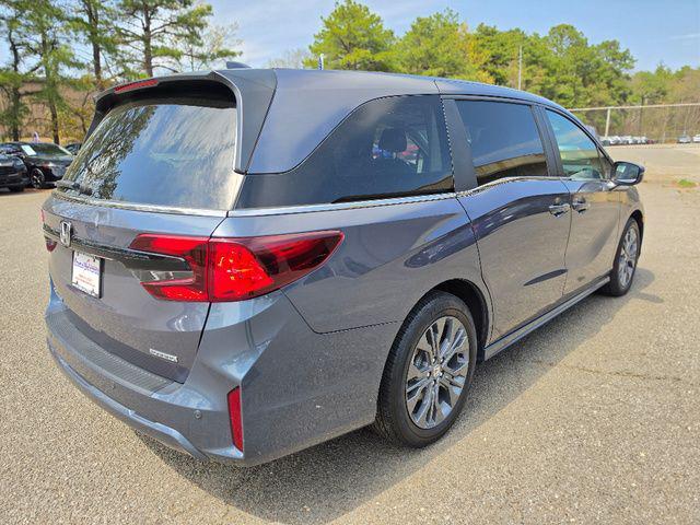 used 2025 Honda Odyssey car, priced at $40,847