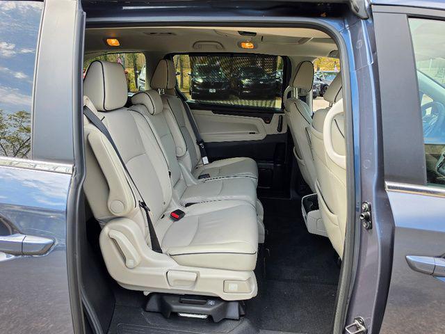 used 2025 Honda Odyssey car, priced at $40,847