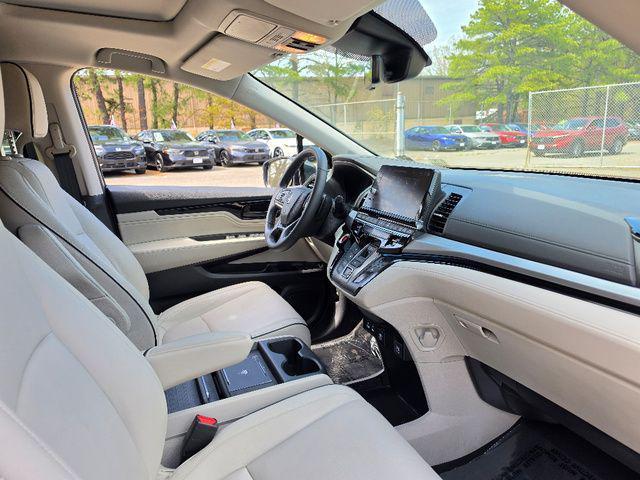 used 2025 Honda Odyssey car, priced at $40,847