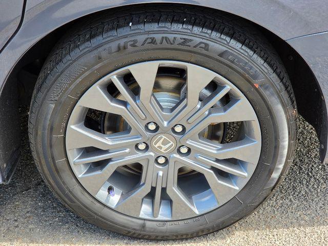used 2025 Honda Odyssey car, priced at $40,847