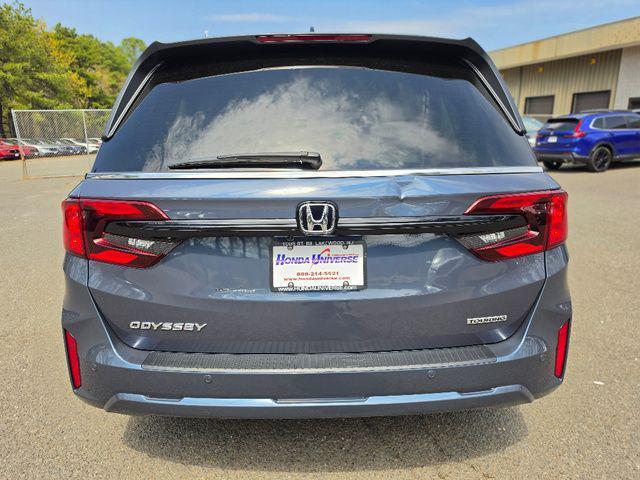 used 2025 Honda Odyssey car, priced at $40,847